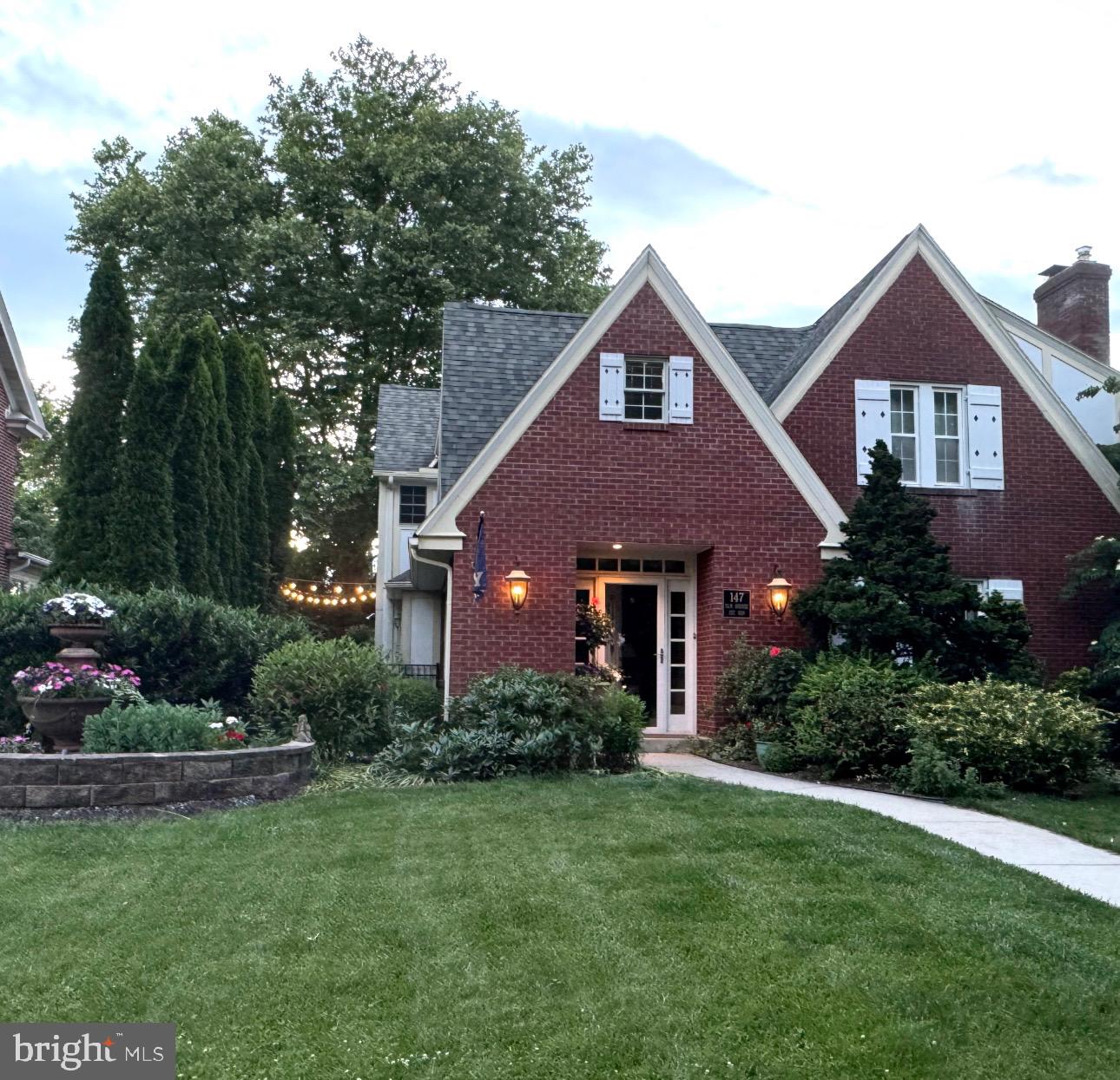 HERSHEY VILLAGE - Residential