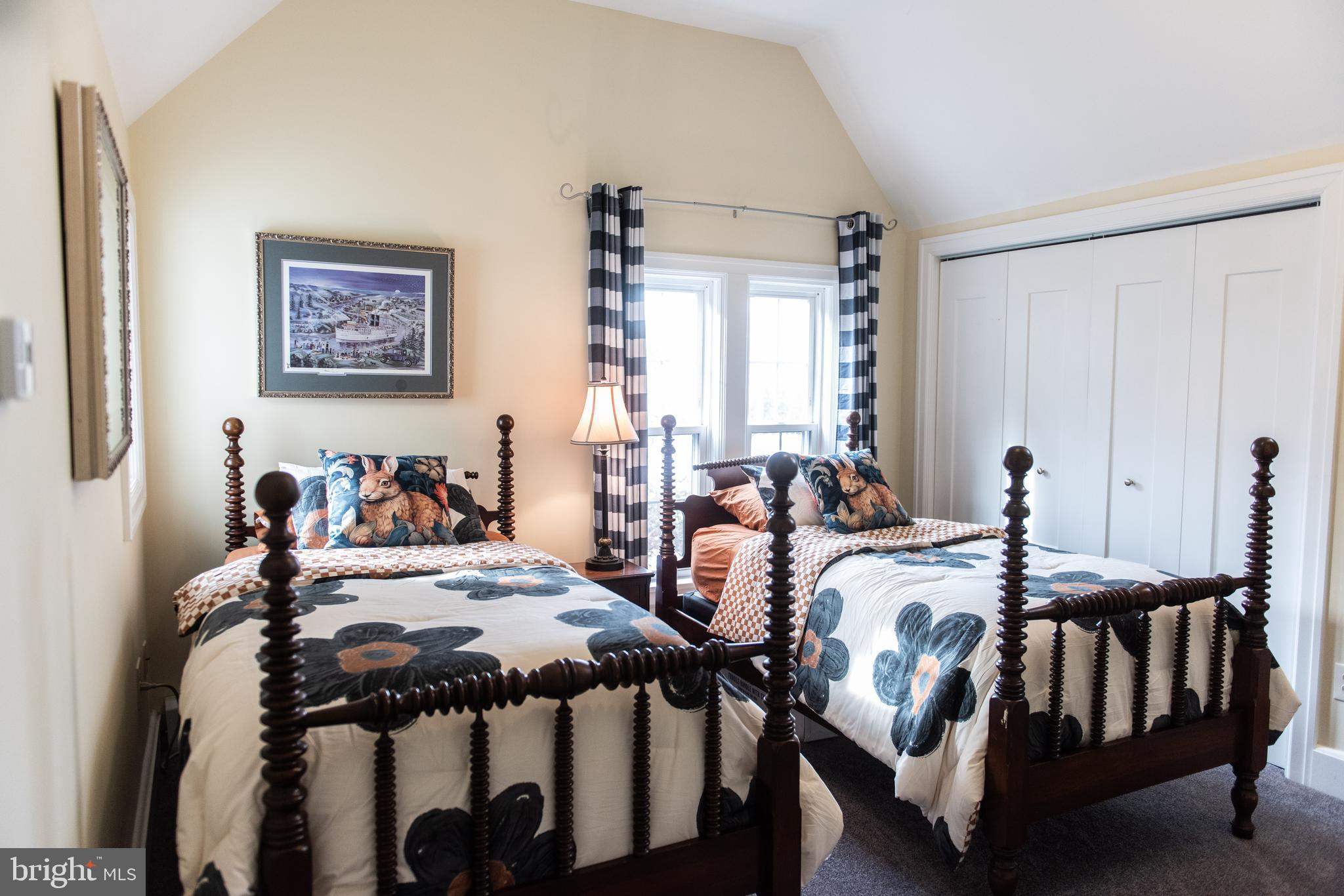 HERSHEY VILLAGE - Residential