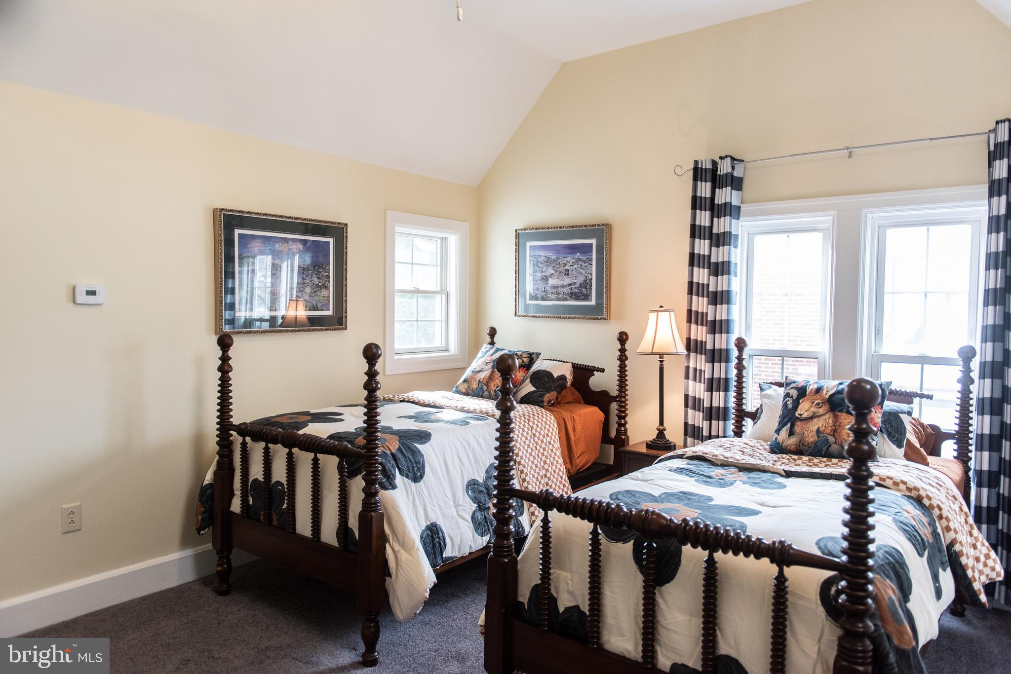 HERSHEY VILLAGE - Residential