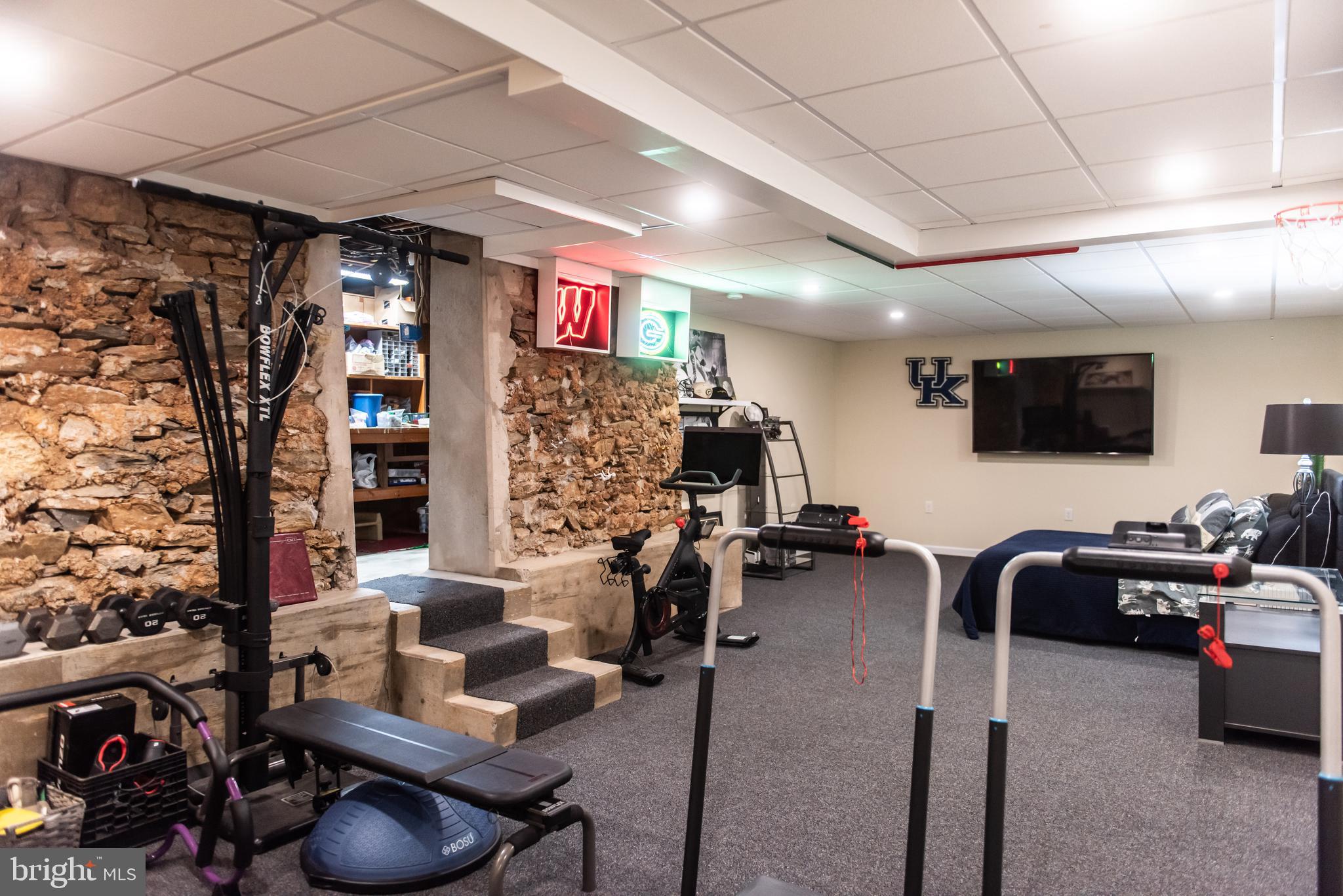 HERSHEY VILLAGE - Residential