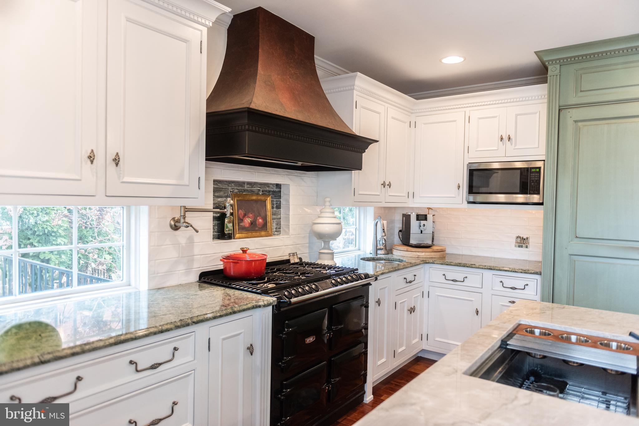 HERSHEY VILLAGE - Residential