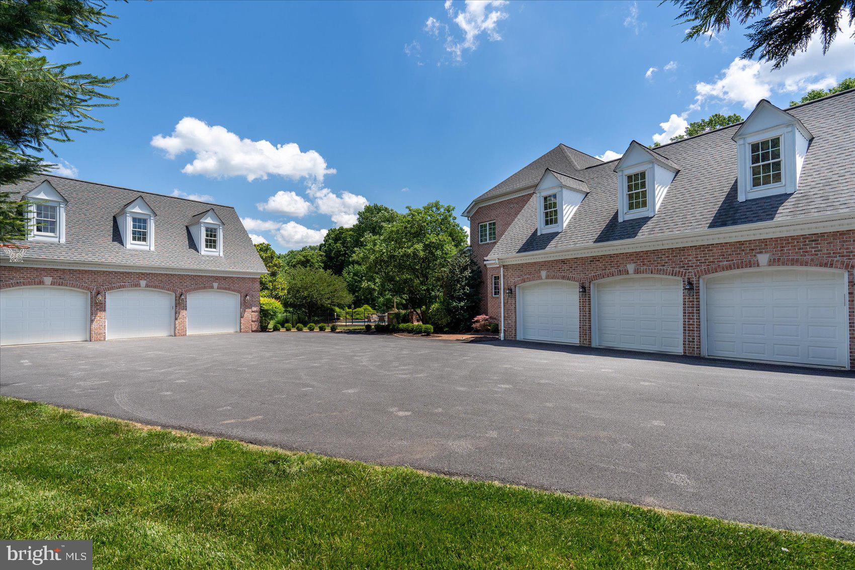 SADDLEBROOK FARM - Residential