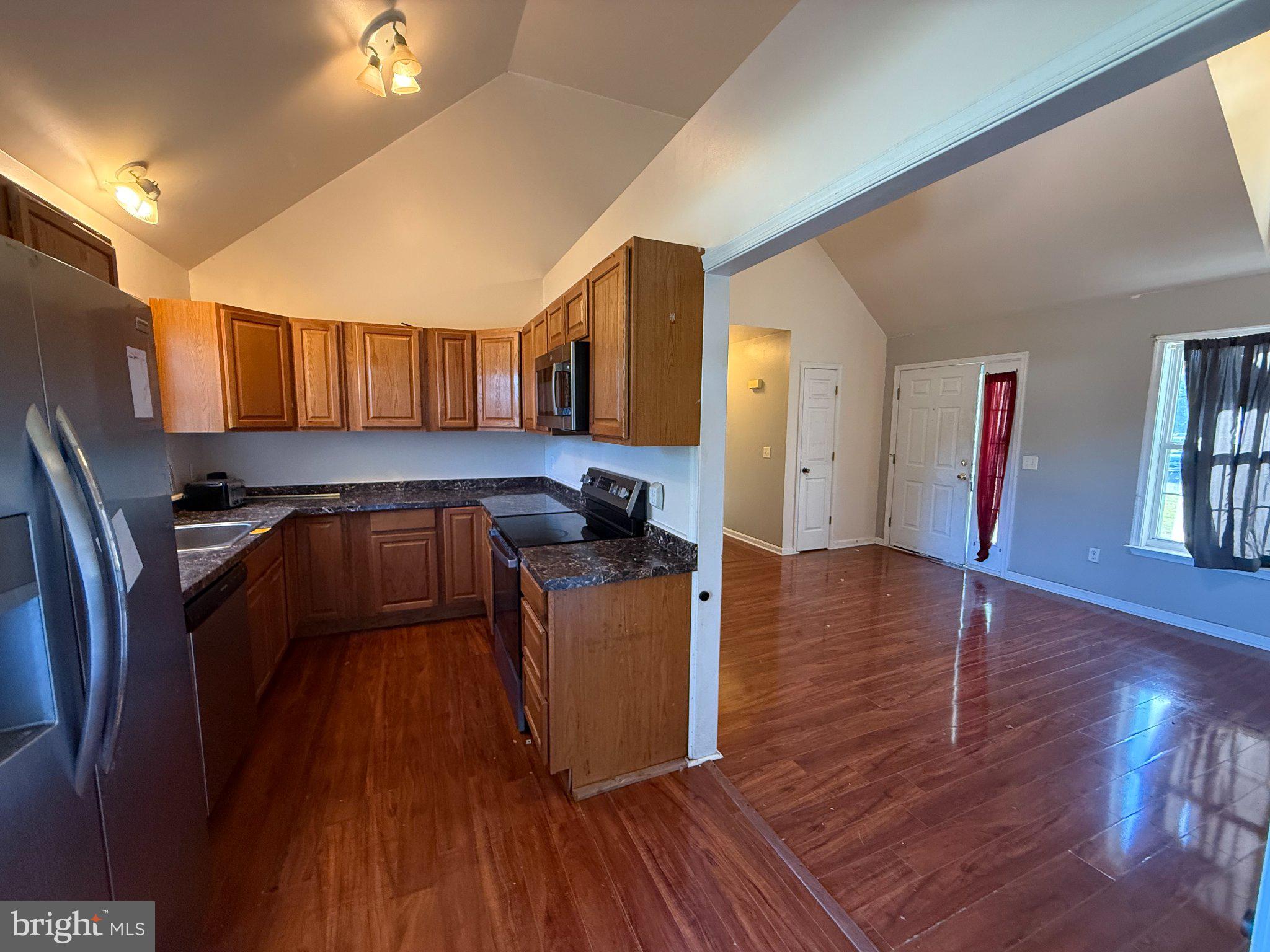 136 HIDDEN CREEK WAY