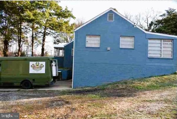 9612 LIVINGSTON ROAD