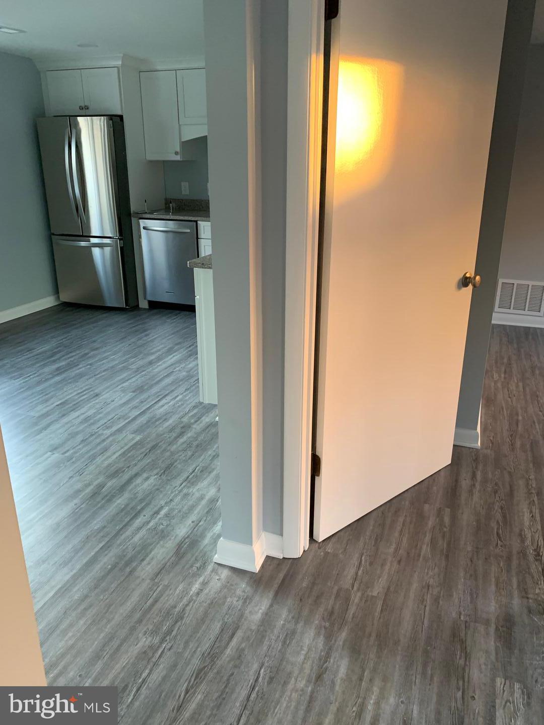 353 SAVANNAH ROAD 3