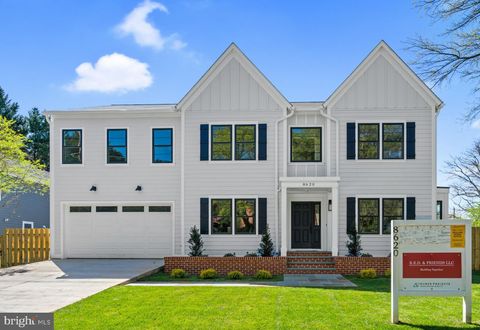 Photo of 8620 RIDGE RD, BETHESDA, MD 20817 (MLS # MDMC2089010) Photo of 8620 RIDGE RD, BETHESDA, MD 20817 (MLS # MDMC2089010)