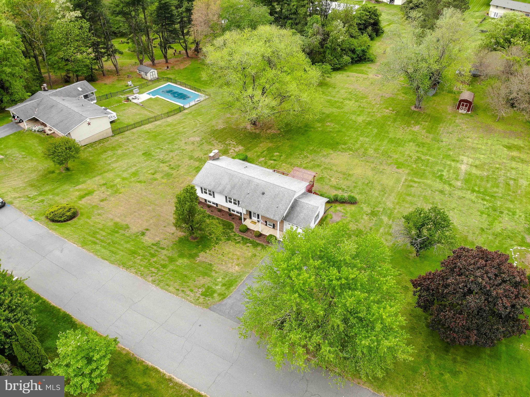 LAKEWOOD - Residential