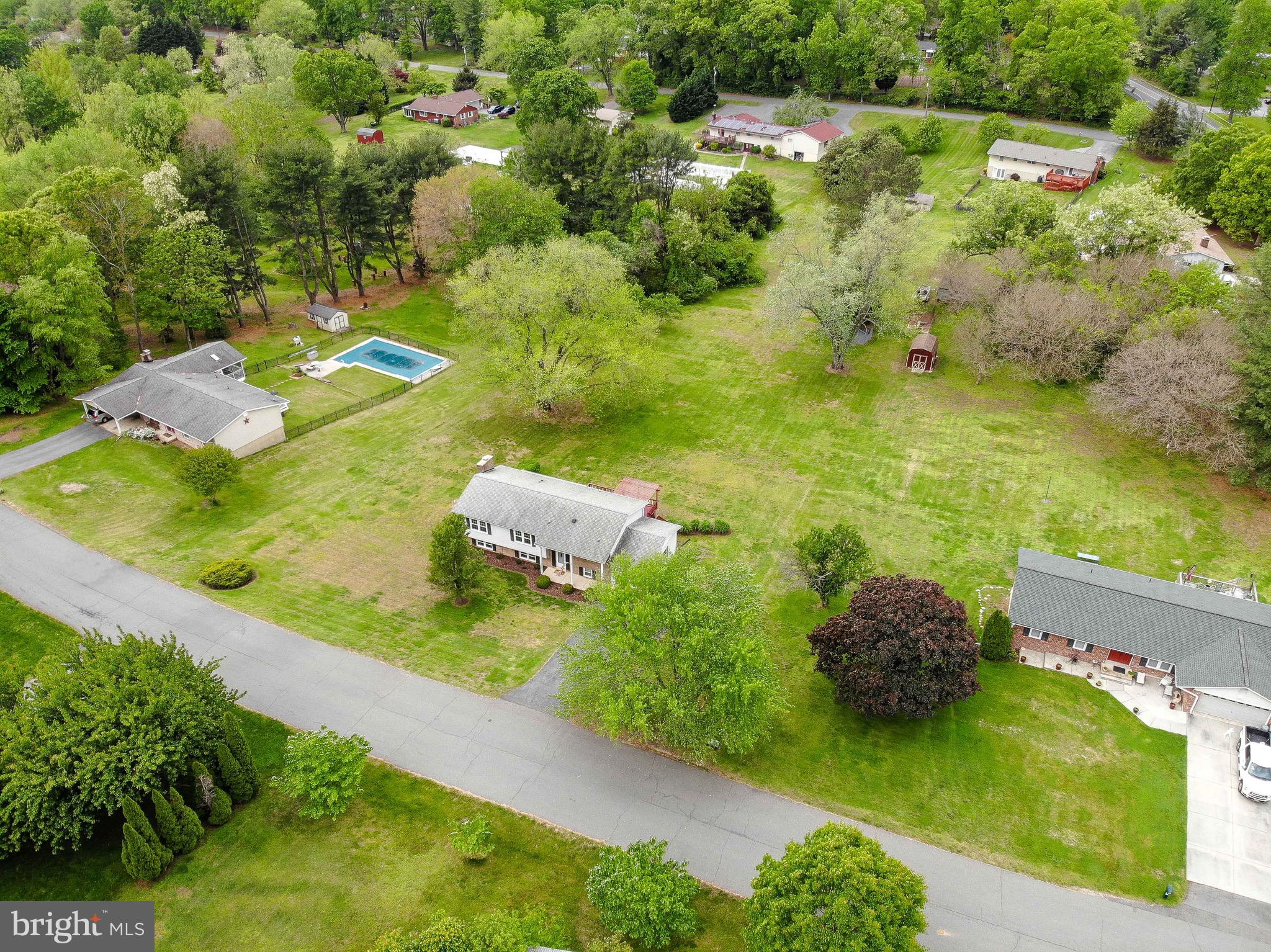 LAKEWOOD - Residential