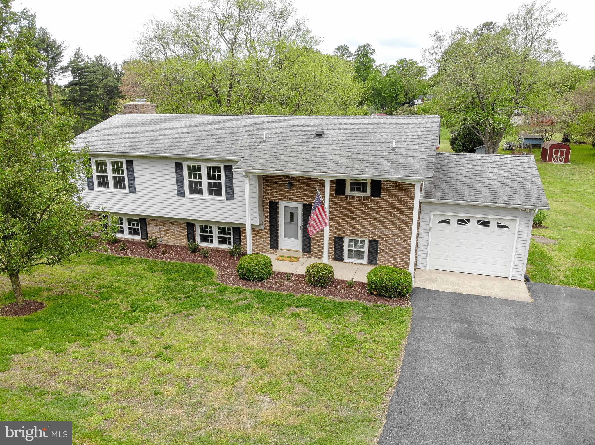 LAKEWOOD - Residential