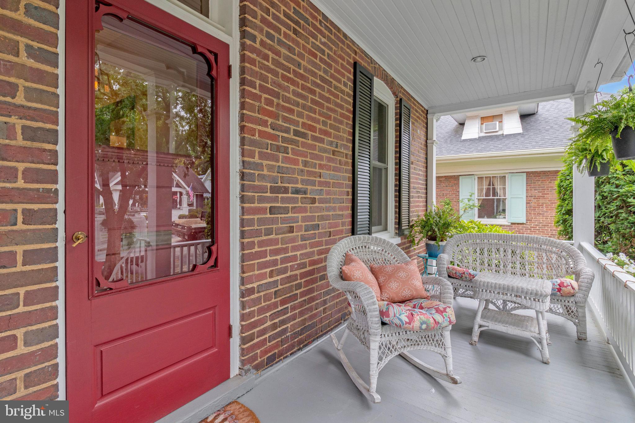 17 CEDAR STREET