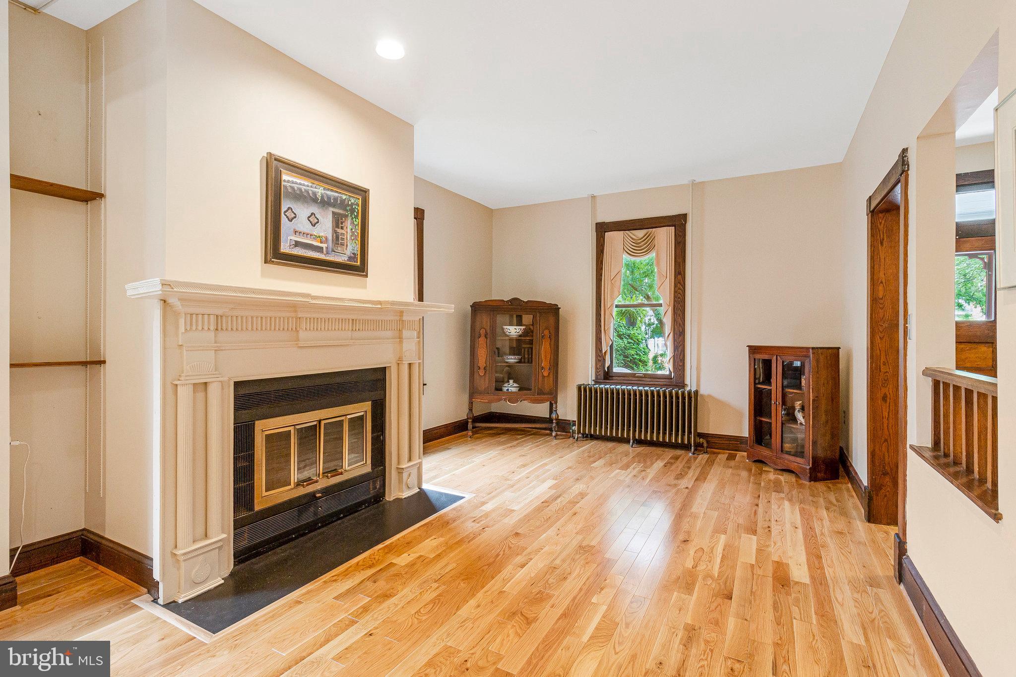 ROSEMONT - Residential