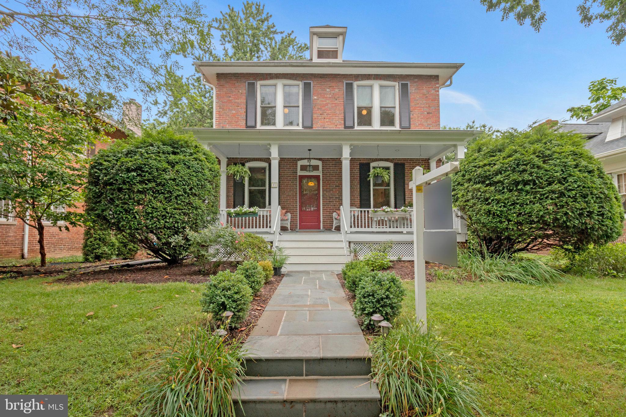17 CEDAR STREET