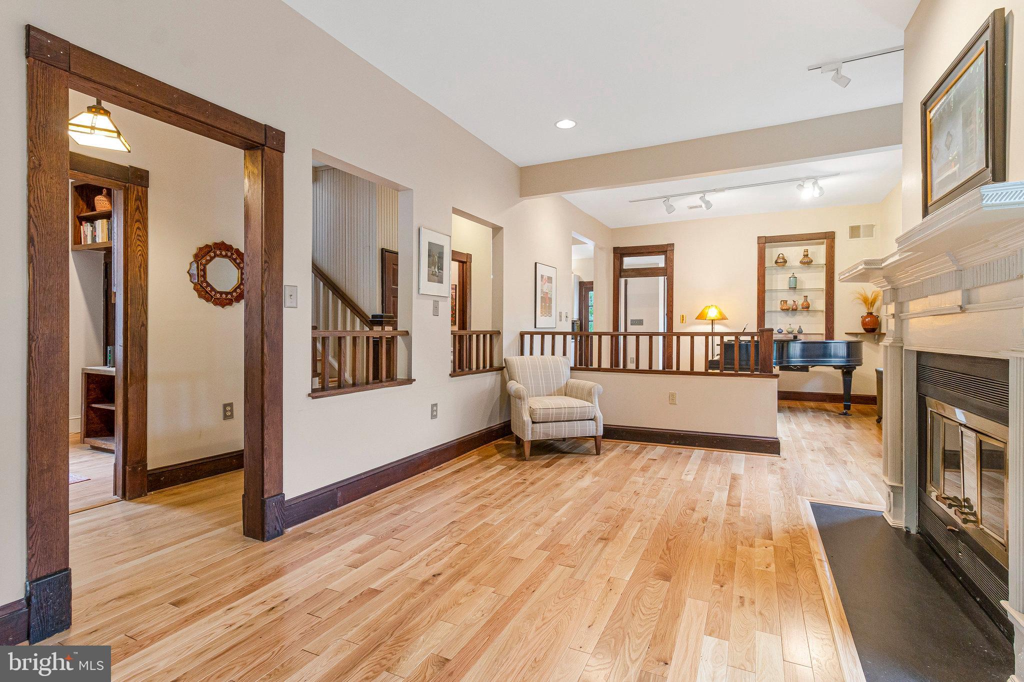 ROSEMONT - Residential