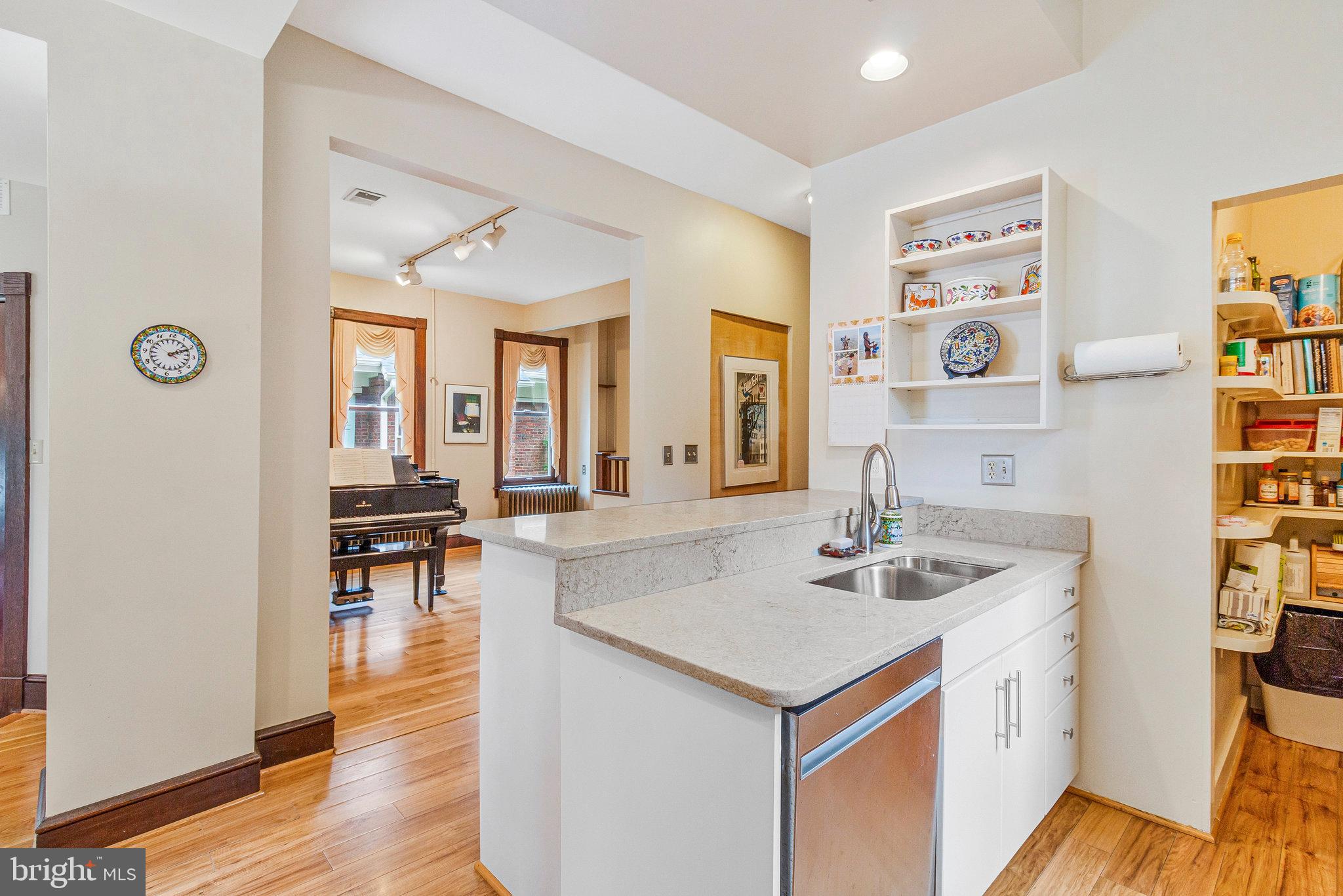 ROSEMONT - Residential