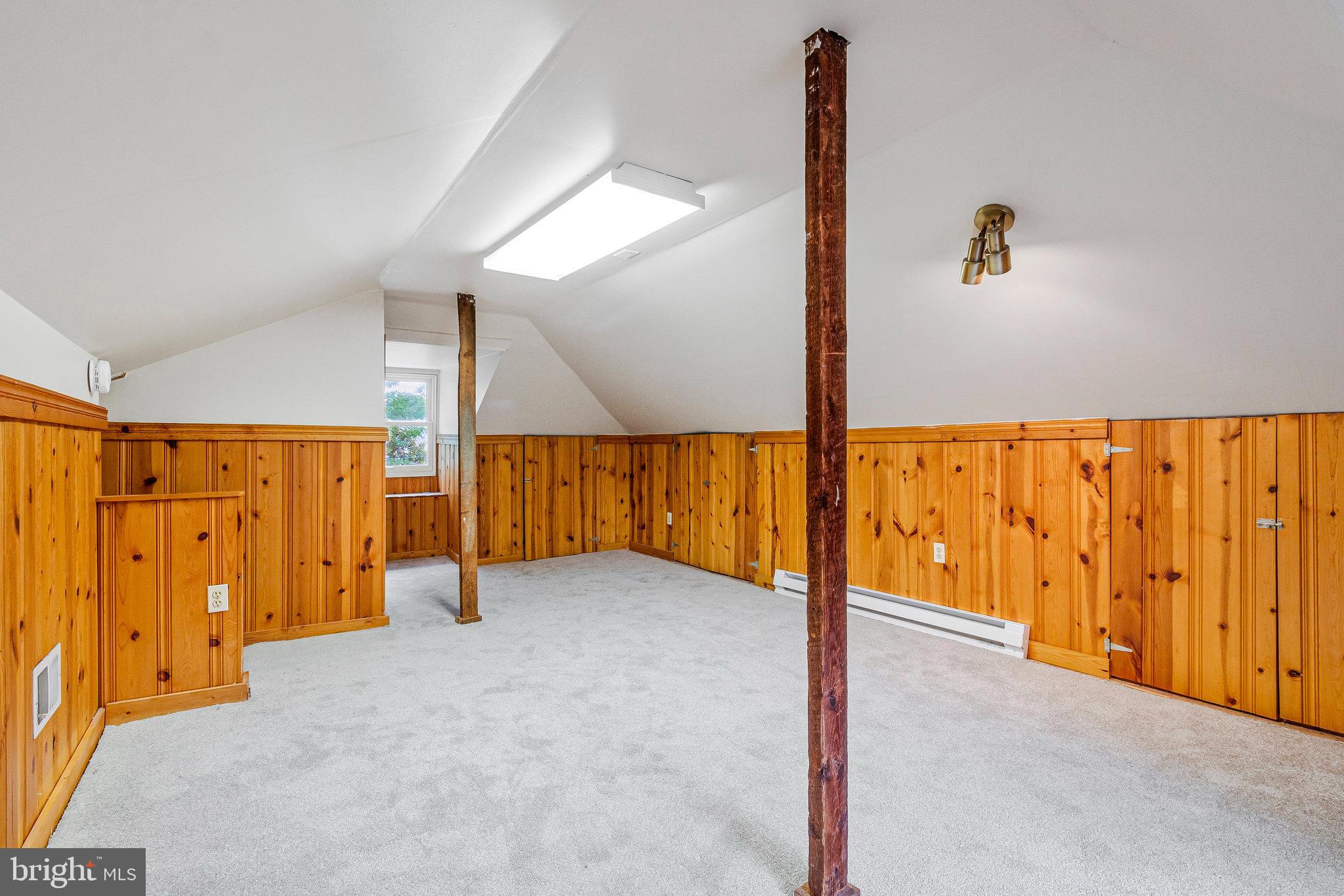 ROSEMONT - Residential