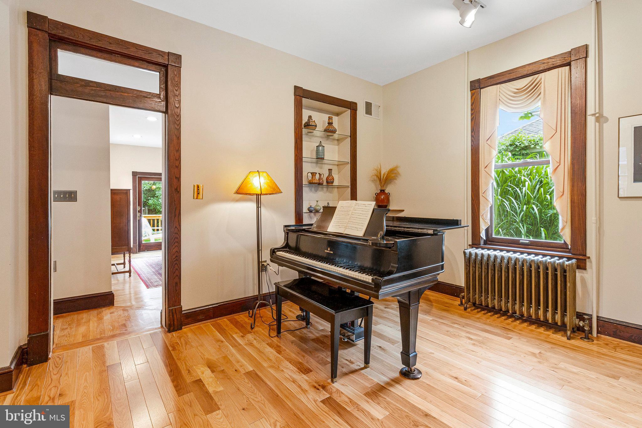 ROSEMONT - Residential