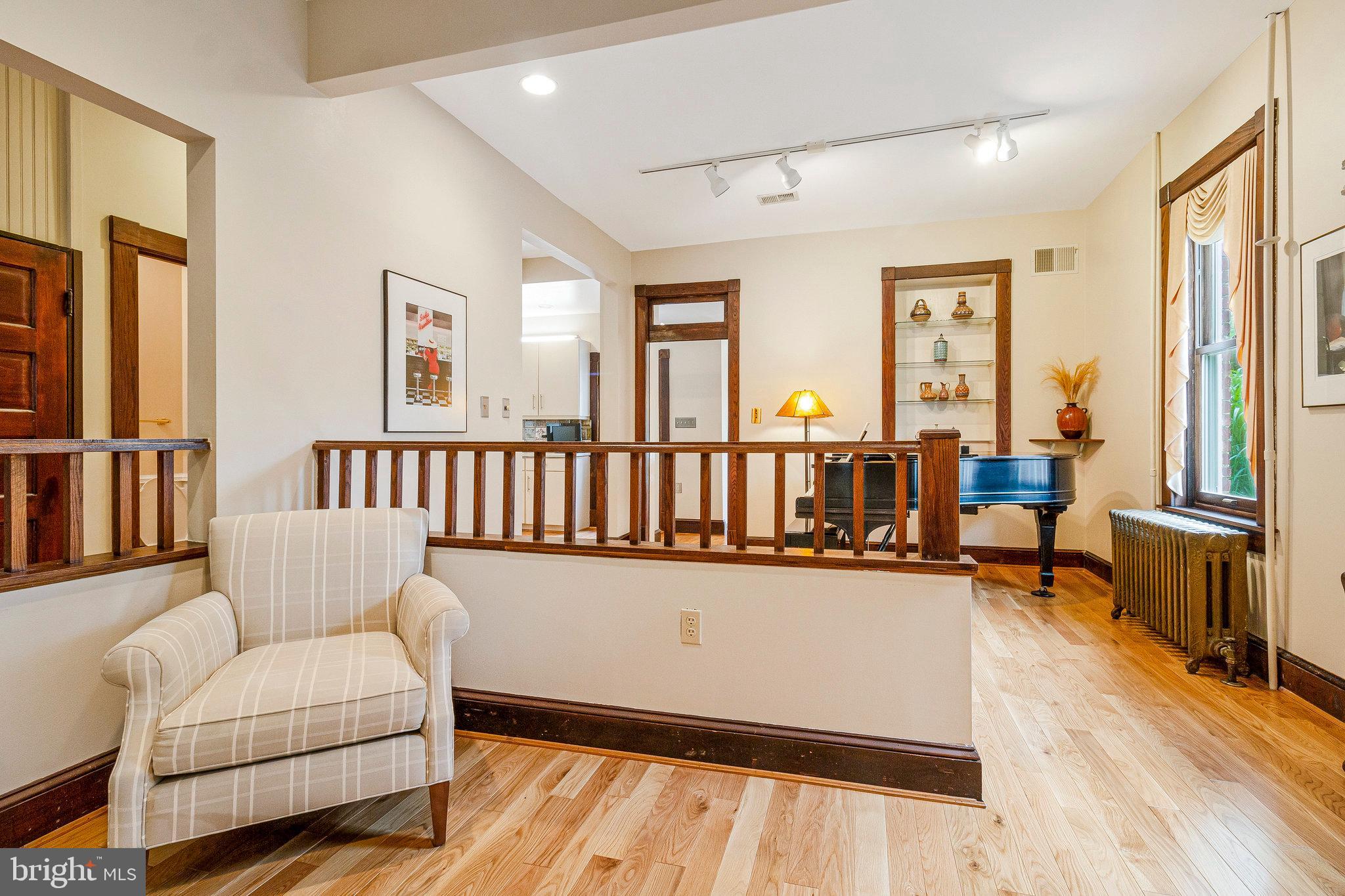 ROSEMONT - Residential