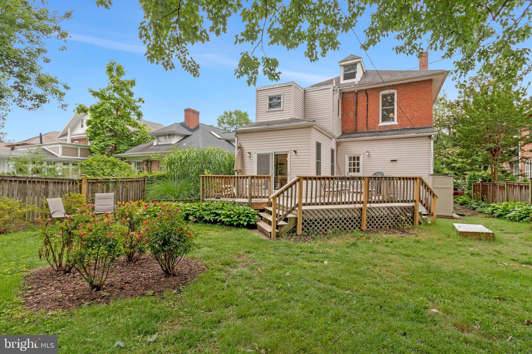 ROSEMONT - Residential