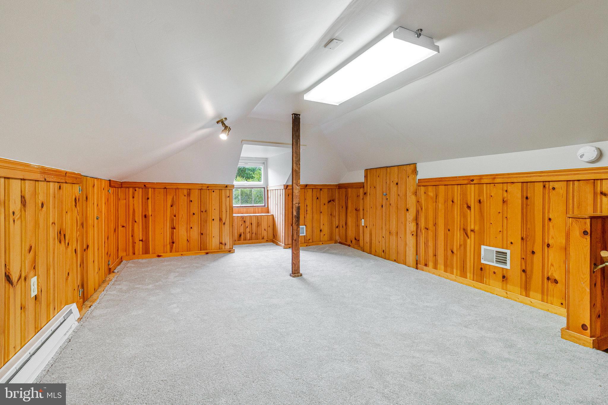 ROSEMONT - Residential