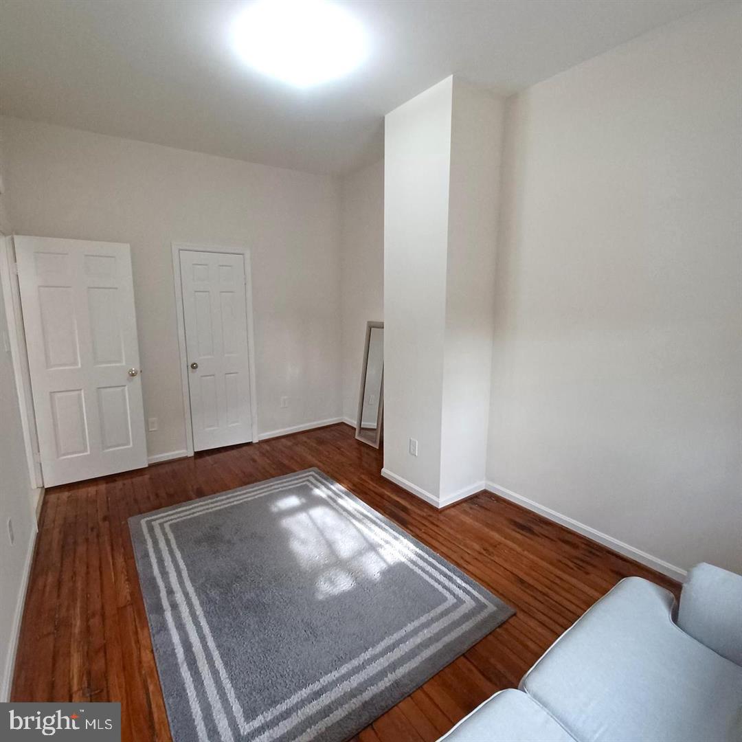 OLD TOWN - Residential Lease