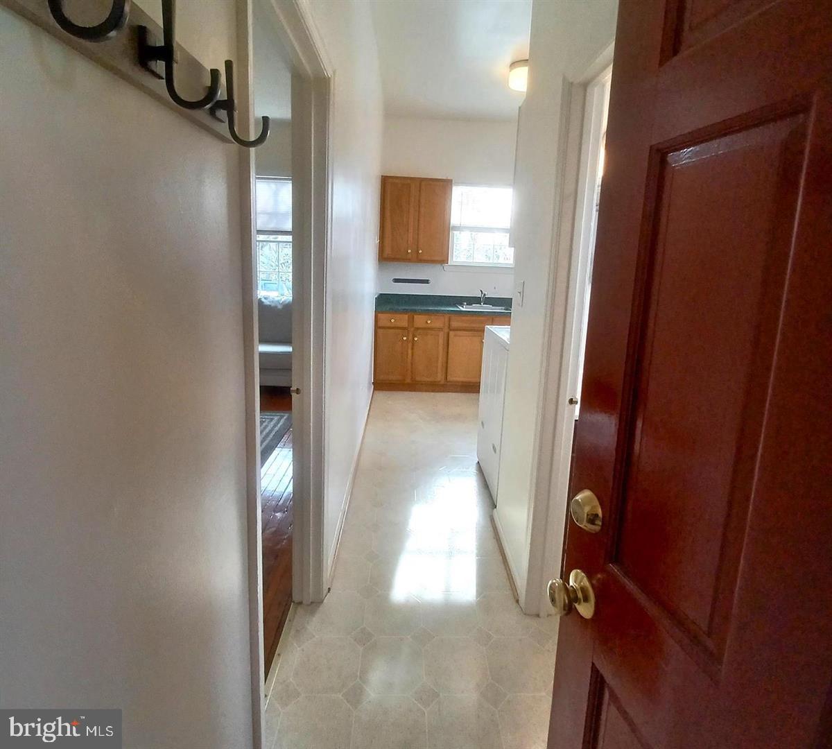 OLD TOWN - Residential Lease