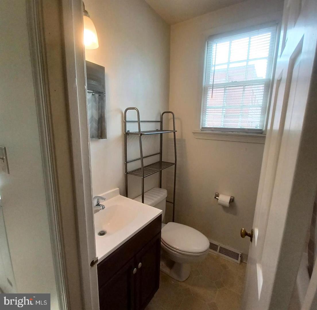 OLD TOWN - Residential Lease