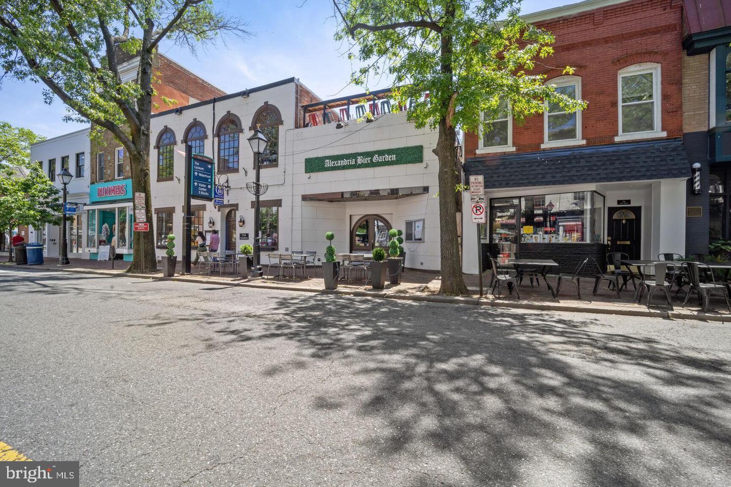 OLD TOWN - Residential Lease