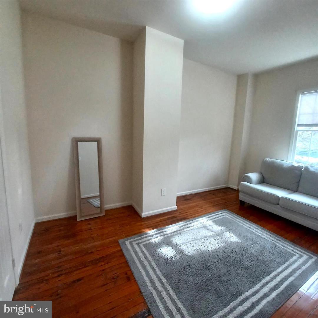 OLD TOWN - Residential Lease