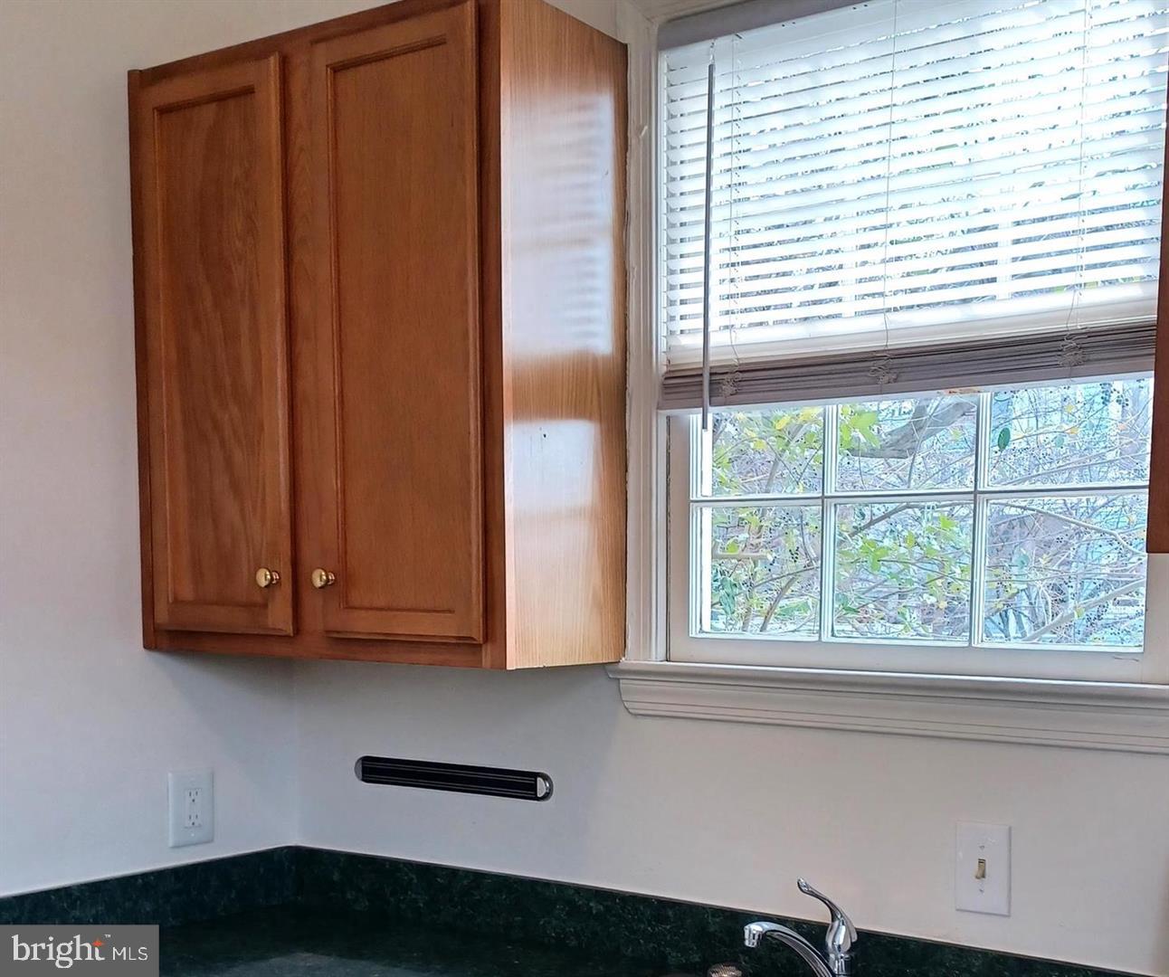 OLD TOWN - Residential Lease