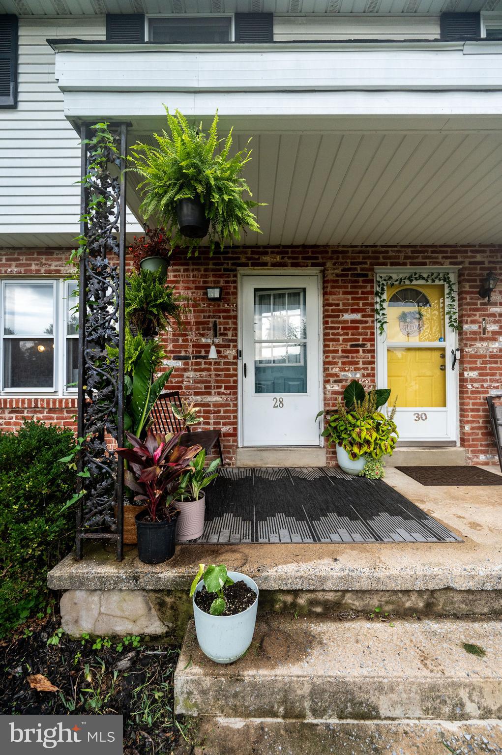 28 ELM VIEW COURT