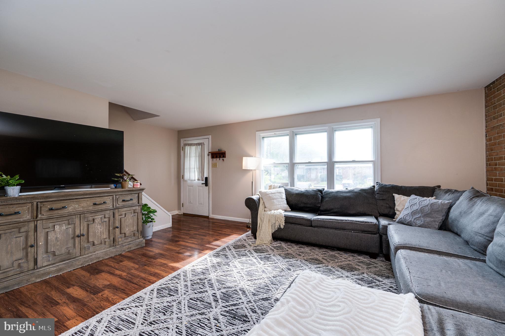 28 ELM VIEW COURT