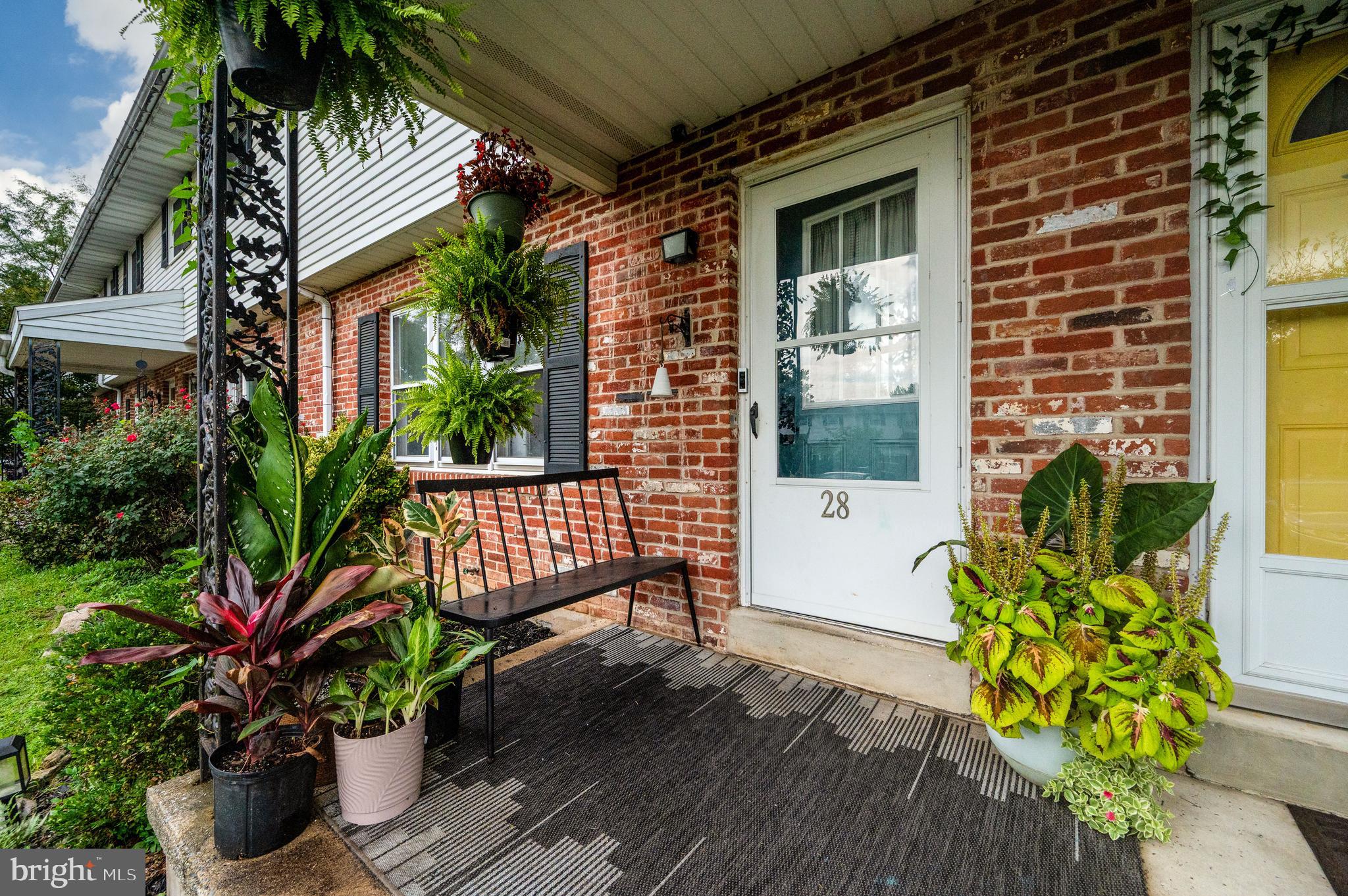 28 ELM VIEW COURT