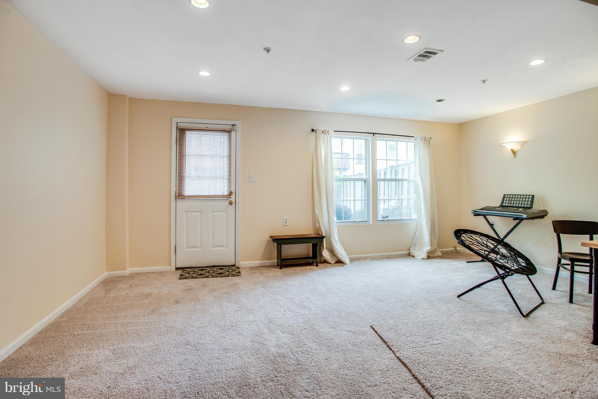 CHURCHILL TOWN SECTOR - Residential