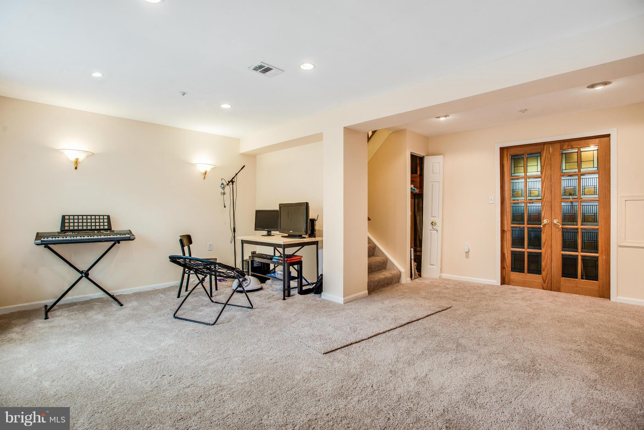 CHURCHILL TOWN SECTOR - Residential