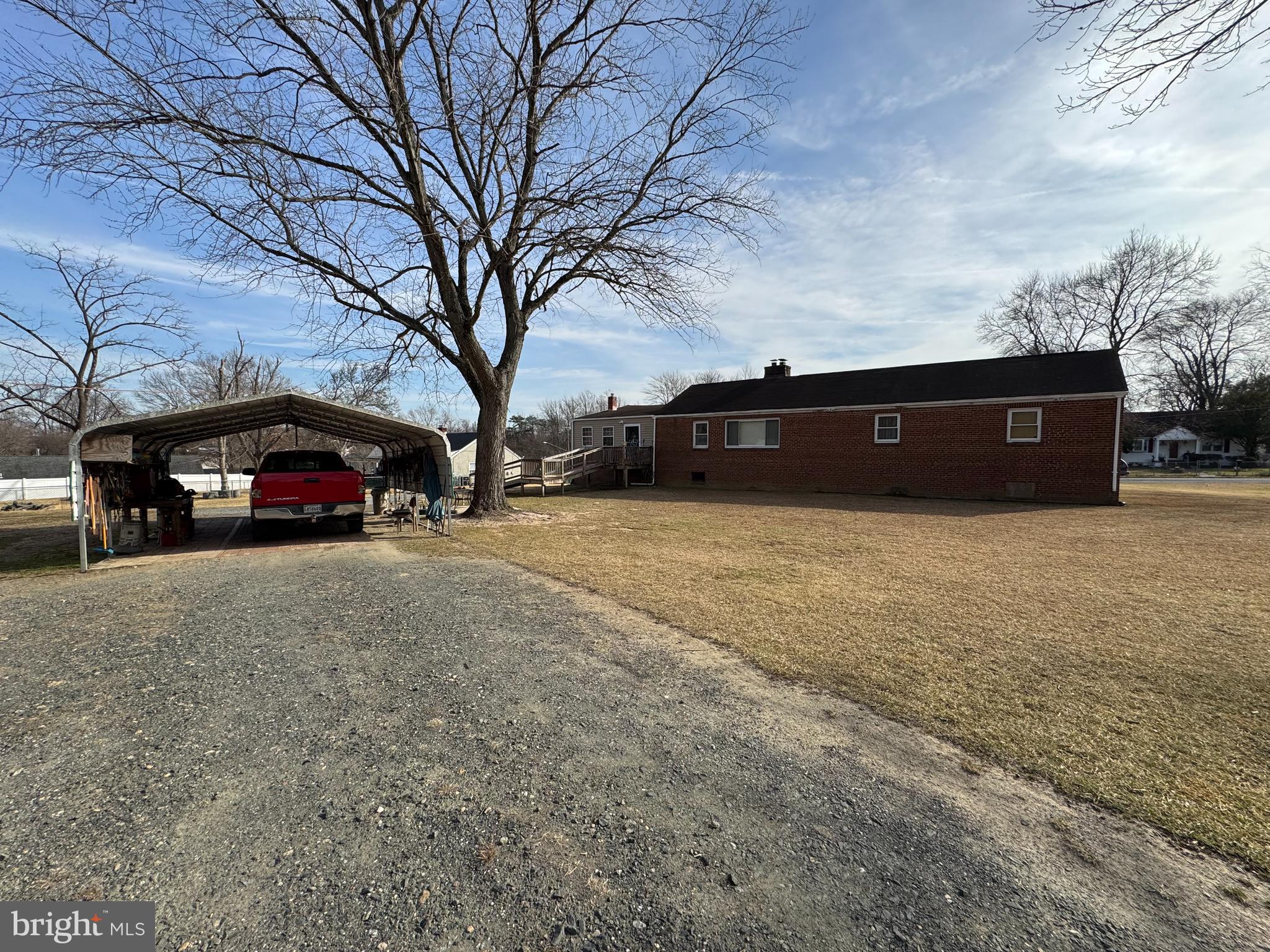 BUCKLERS - Residential