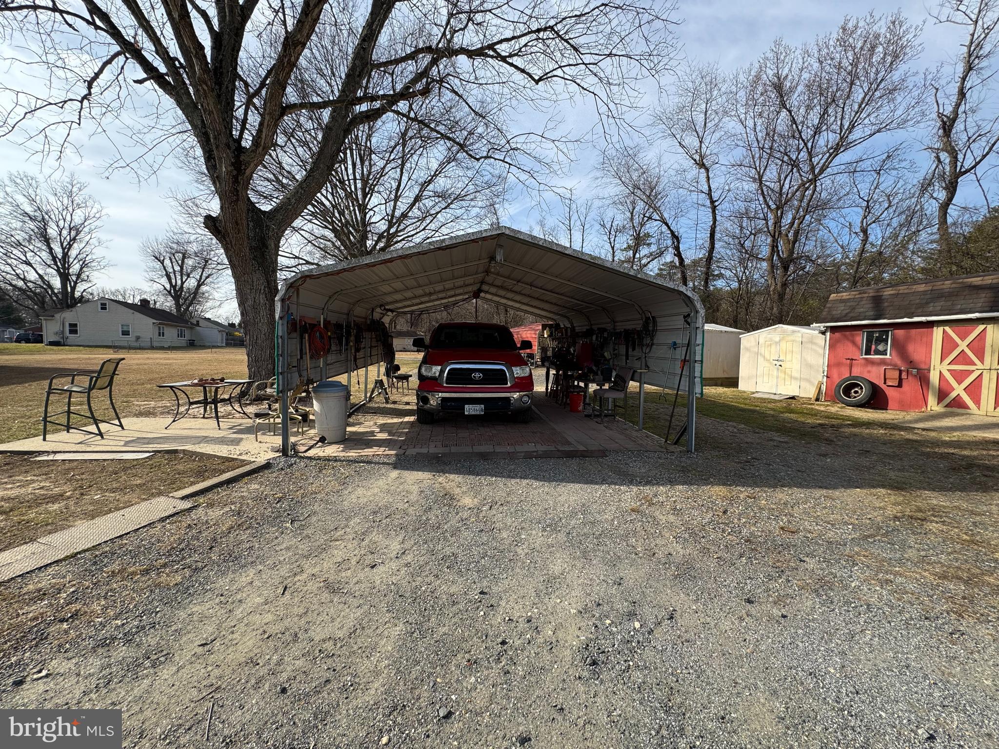 BUCKLERS - Residential