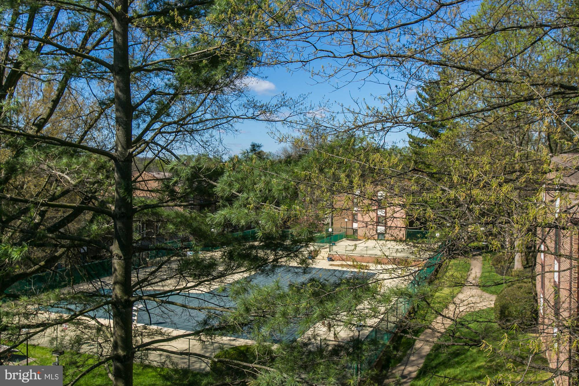 HAWTHORNE VILLAGE - Residential