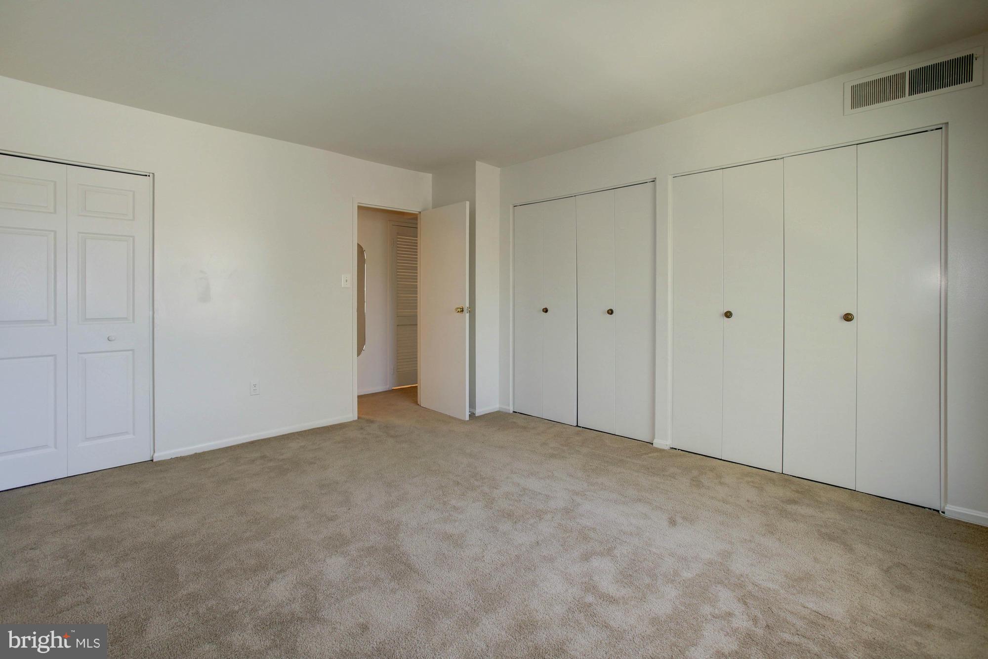 HAWTHORNE VILLAGE - Residential