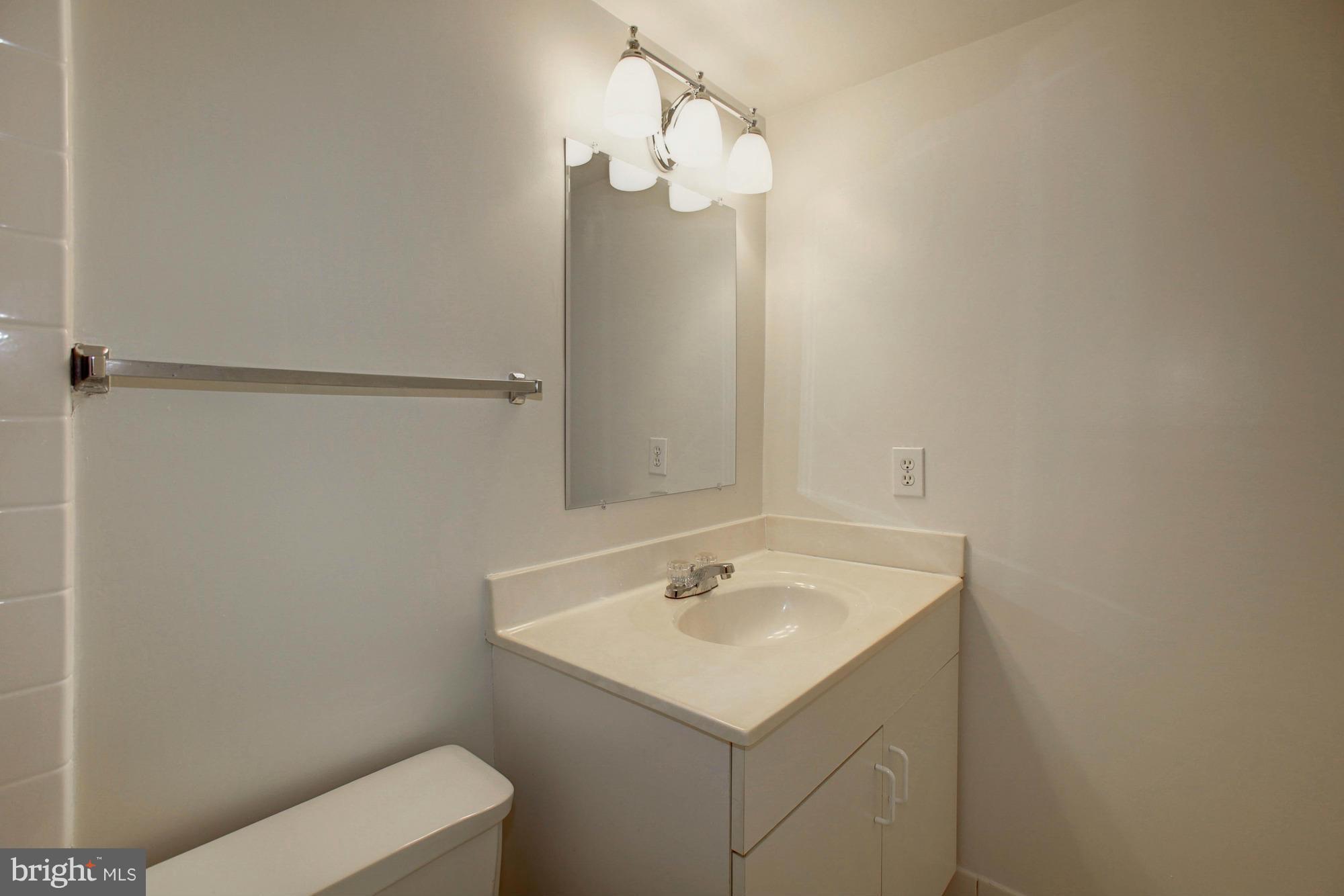 HAWTHORNE VILLAGE - Residential