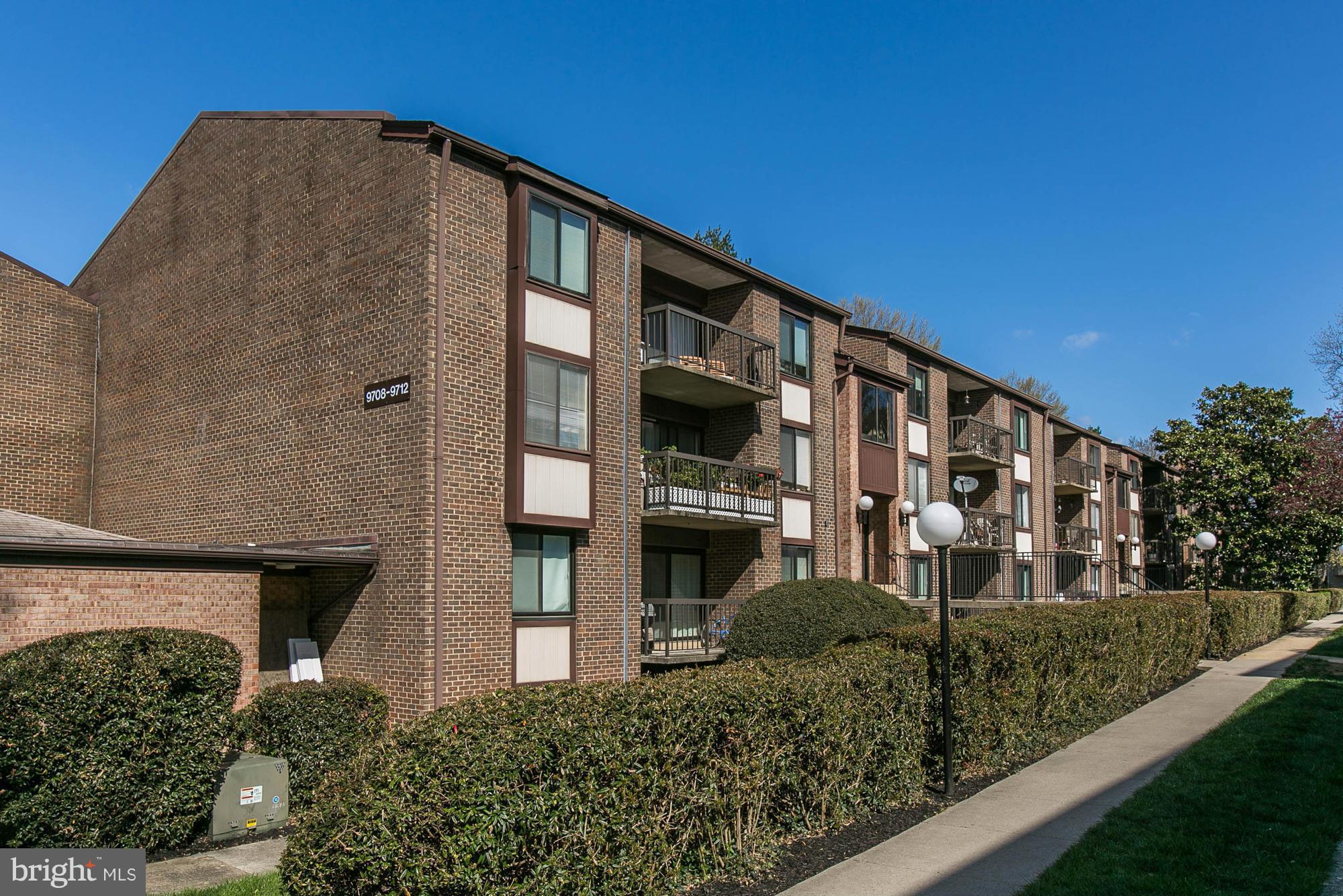 HAWTHORNE VILLAGE - Residential