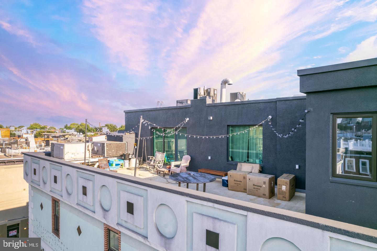 736 S 8TH STREET 38