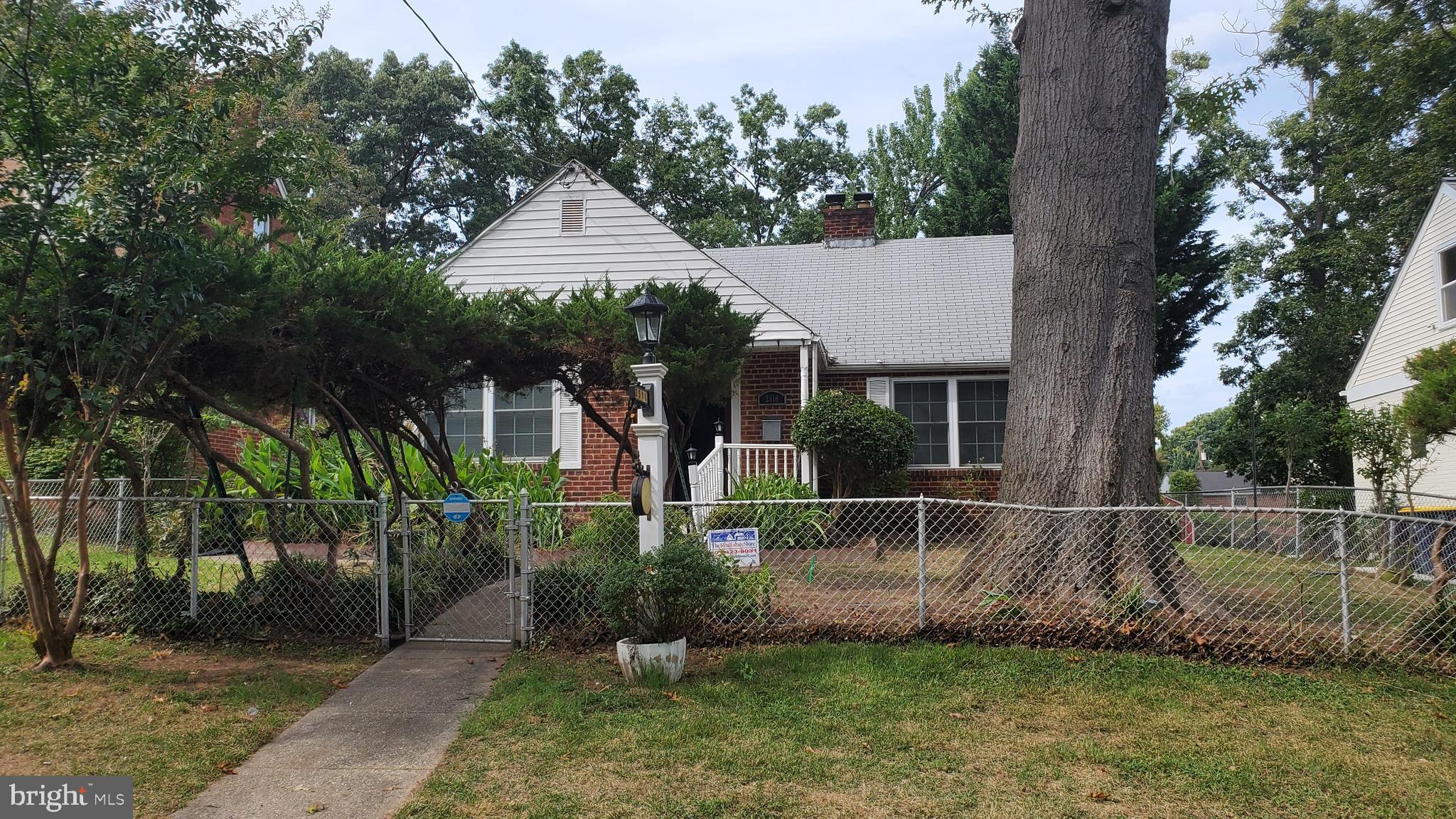 TEMPLE HILLS - Residential