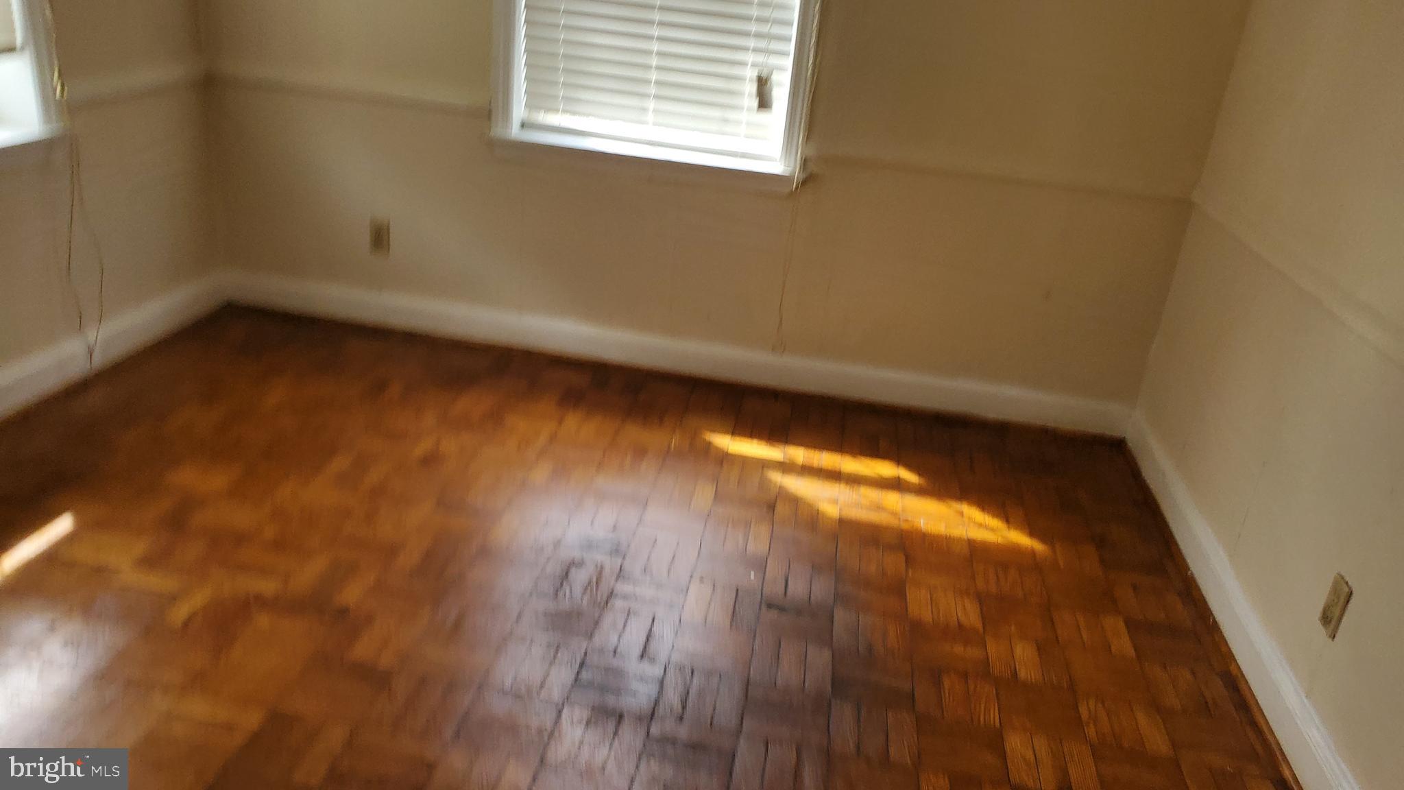 TEMPLE HILLS - Residential