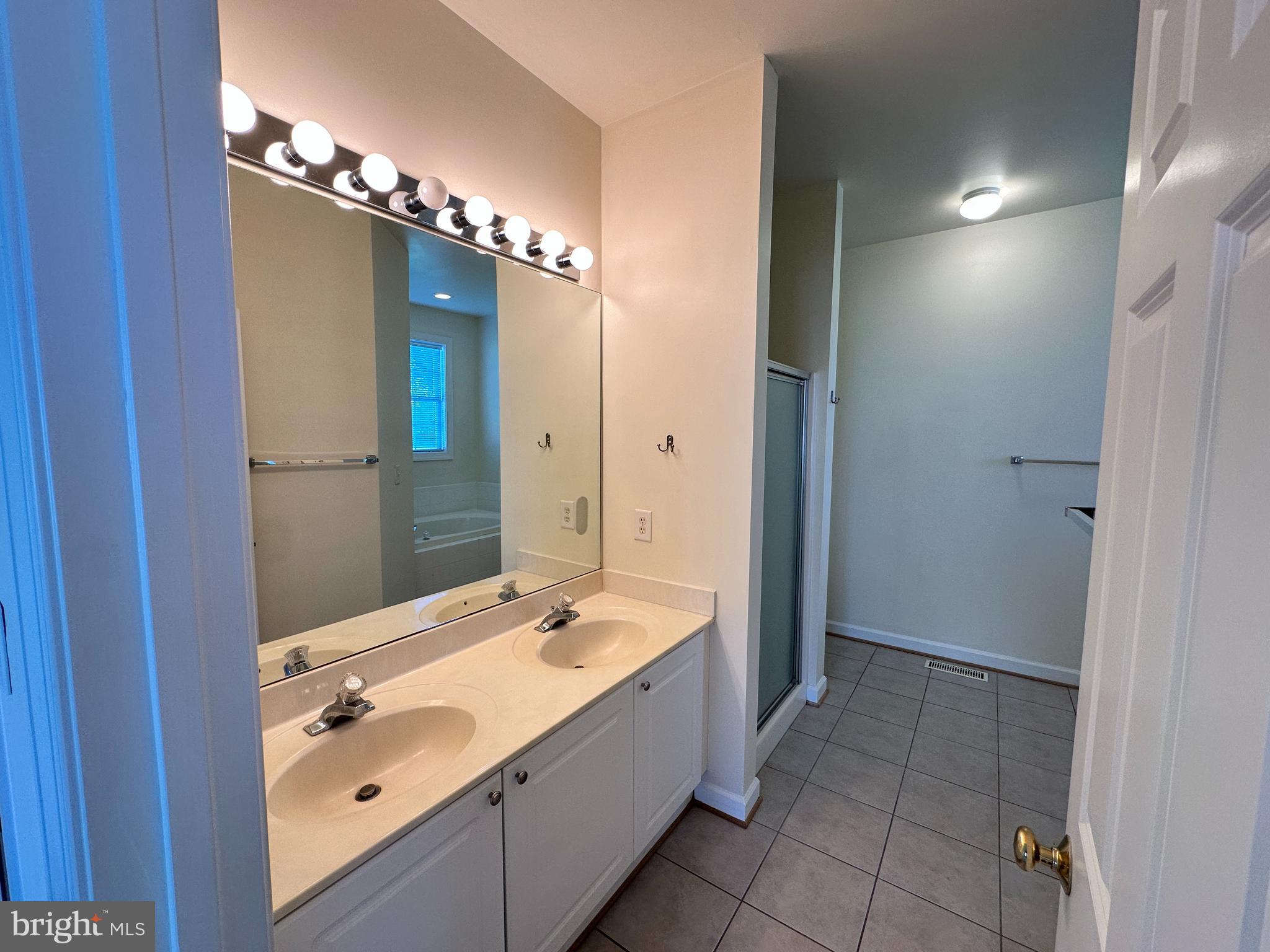 EASTON CLUB - Residential