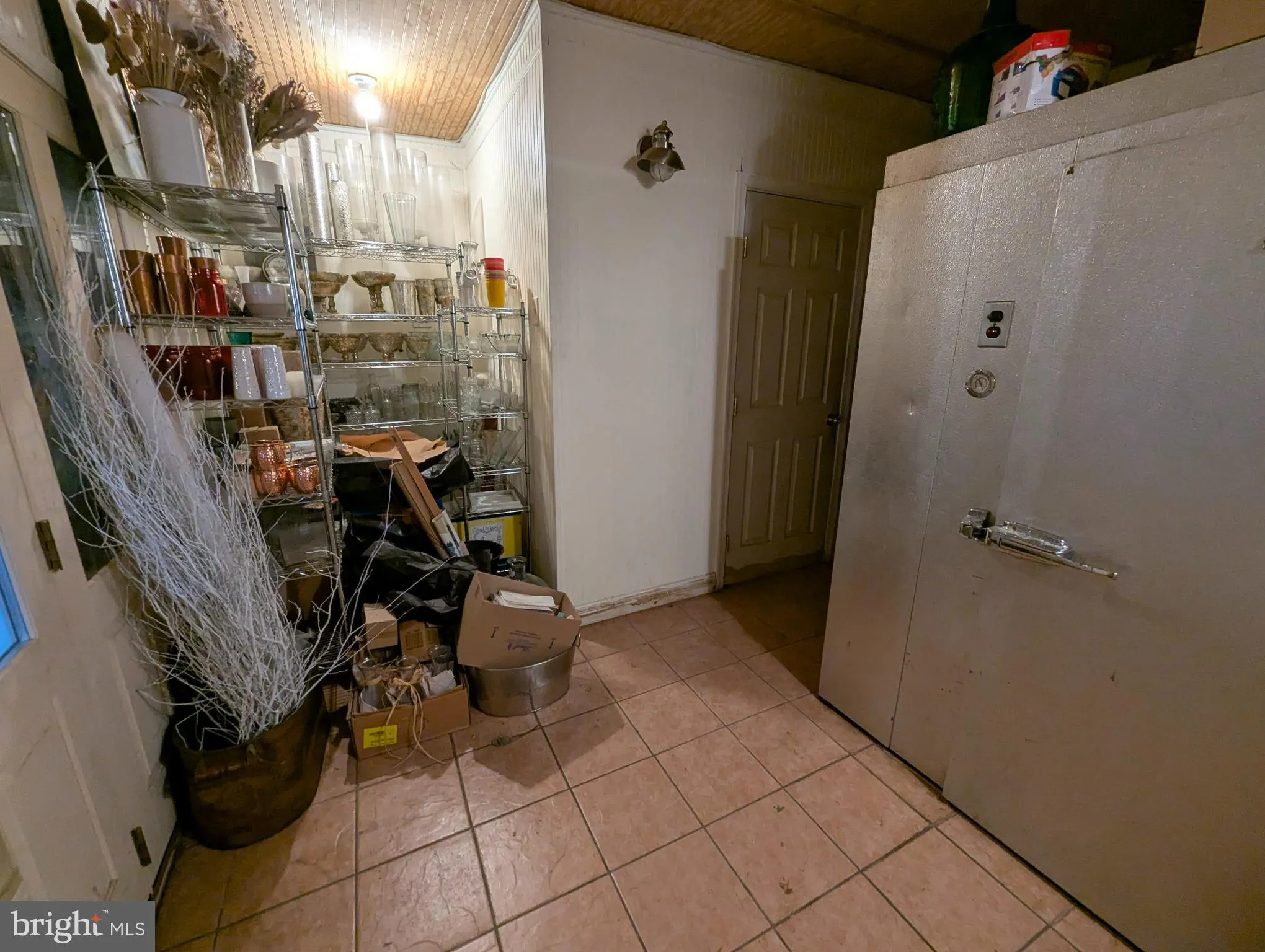 Philadelphia, Pennsylvania 19133, United States, 5 Bedrooms Bedrooms, ,2 BathroomsBathrooms,Residential,Contingent,34972