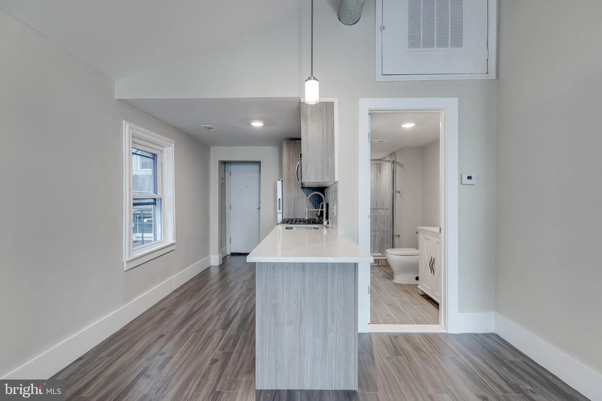 Philadelphia, Pennsylvania 19103, United States, ,1 BathroomBathrooms,Residential,Active,77223