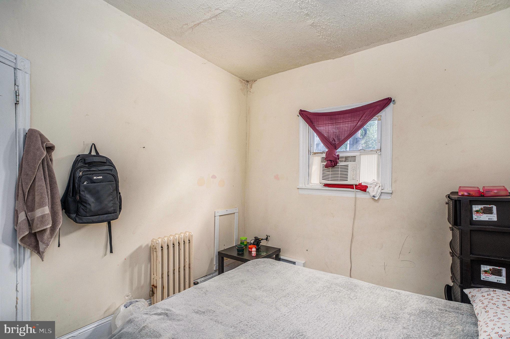 NORRISTOWN - Residential