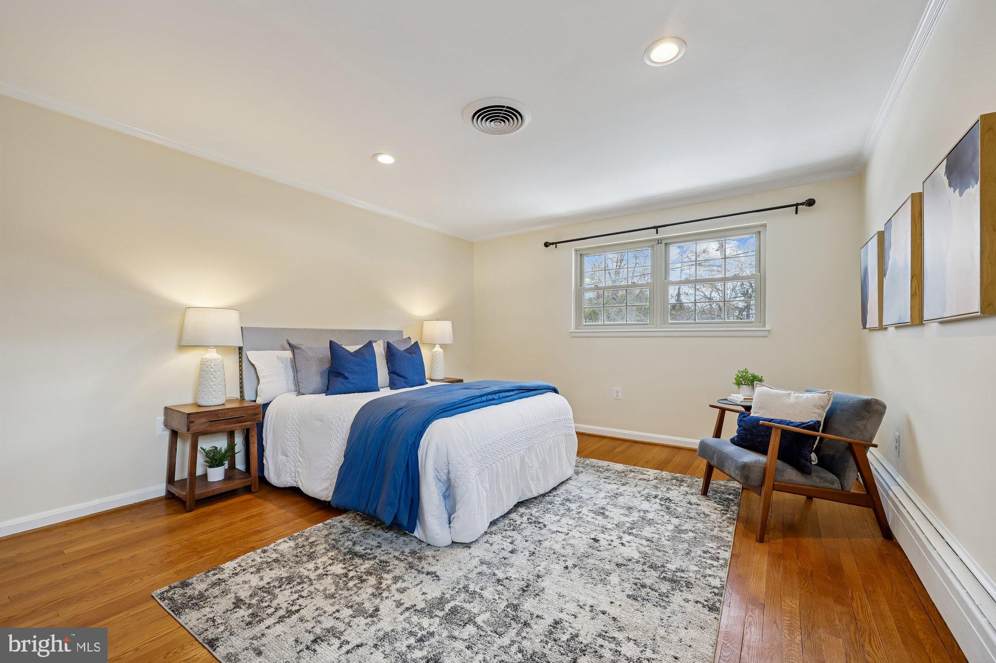 DUNLOP HILLS - Residential