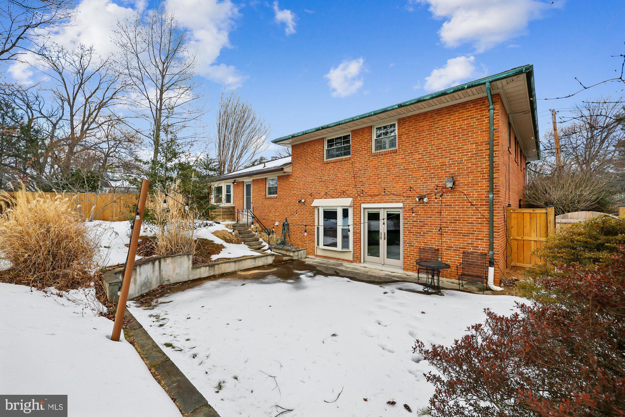 DUNLOP HILLS - Residential