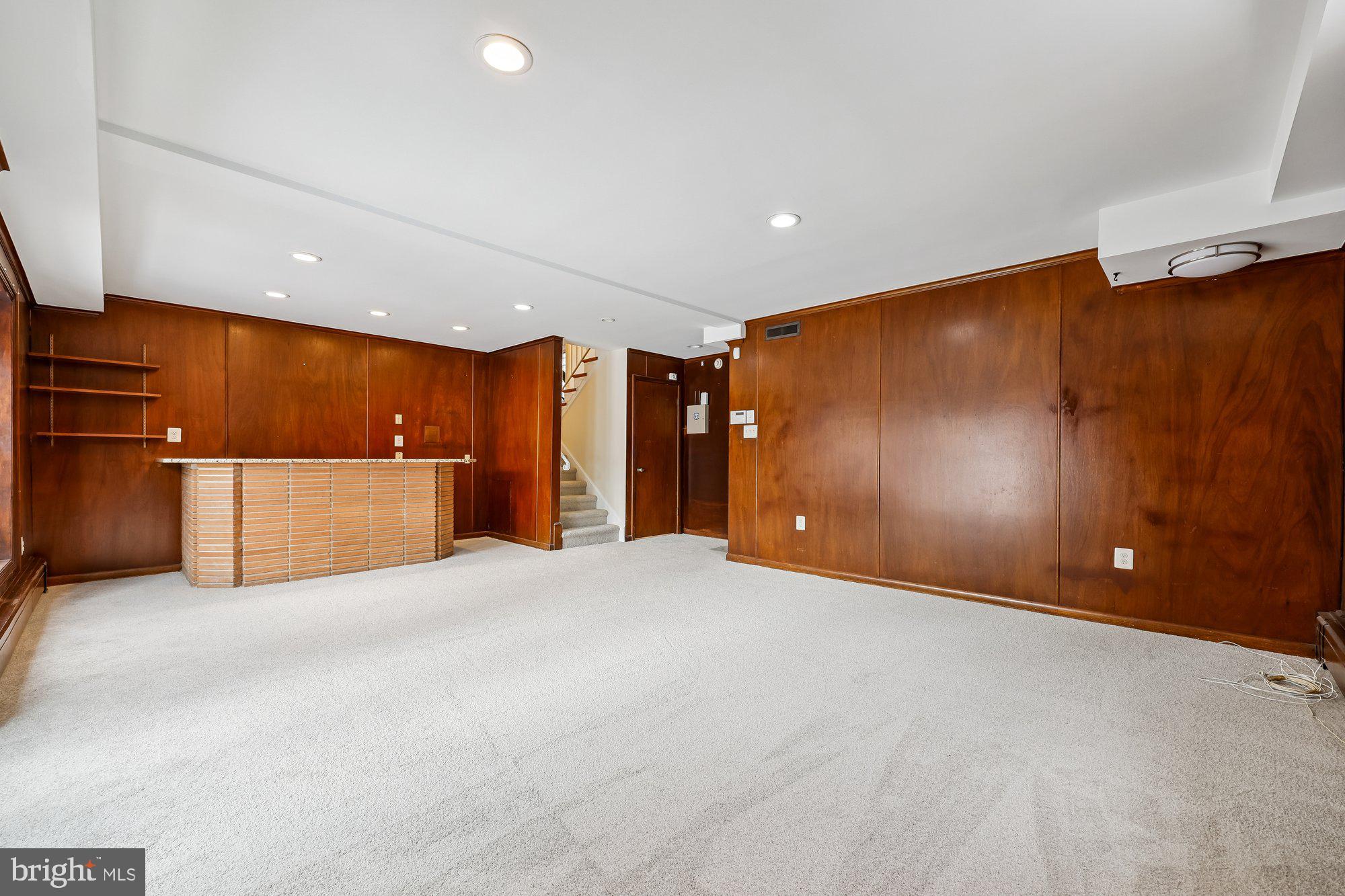 DUNLOP HILLS - Residential